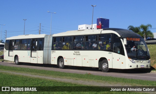 Leblon Transporte de Passageiros 15R13 na cidade de Fazenda Rio Grande, Paraná, Brasil, por Jonas de Almeida Cabral. ID da foto: 12077754.