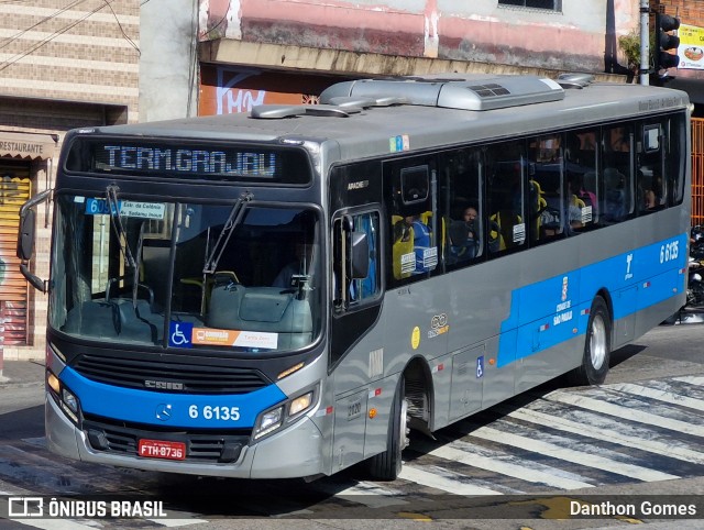 Transwolff Transportes e Turismo 6 6135 na cidade de São Paulo, São Paulo, Brasil, por Danthon Gomes. ID da foto: 12078092.