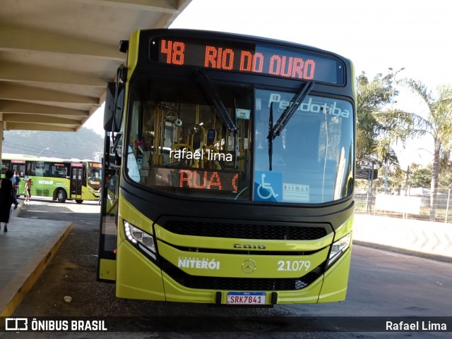Viação Pendotiba 2.1.079 na cidade de Niterói, Rio de Janeiro, Brasil, por Rafael Lima. ID da foto: 12079474.