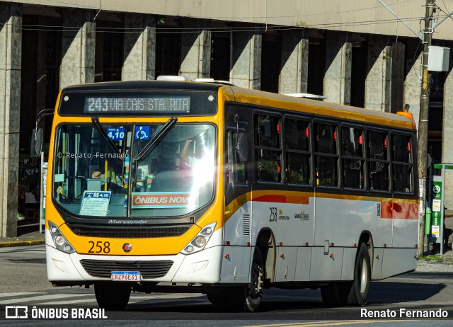 Empresa Metropolitana 258 na cidade de Recife, Pernambuco, Brasil, por Renato Fernando. ID da foto: 12080783.