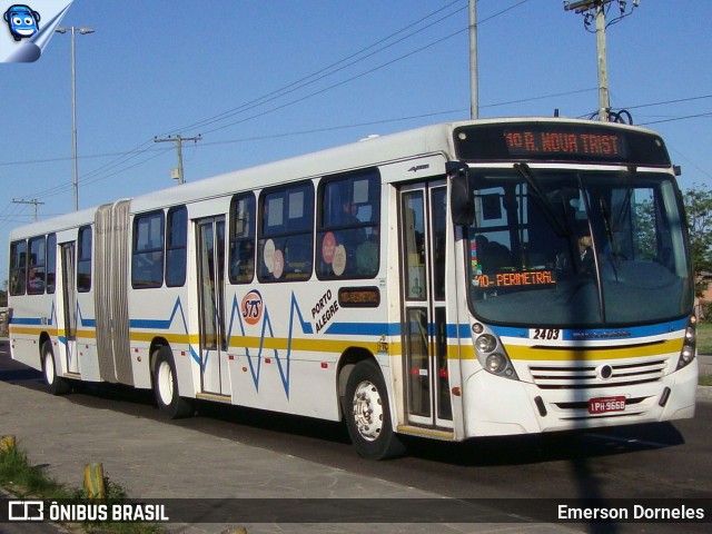 Restinga Transportes Coletivos 2403 na cidade de Porto Alegre, Rio Grande do Sul, Brasil, por Emerson Dorneles. ID da foto: 12079284.