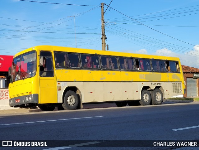 Ônibus Particulares  na cidade de Riachão do Bacamarte, Paraíba, Brasil, por CHARLES WAGNER. ID da foto: 12078885.