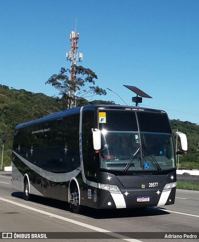 Ônibus Particulares 5008 na cidade de Petrópolis, Rio de Janeiro, Brasil, por Adriano Pedro. ID da foto: 12079595.