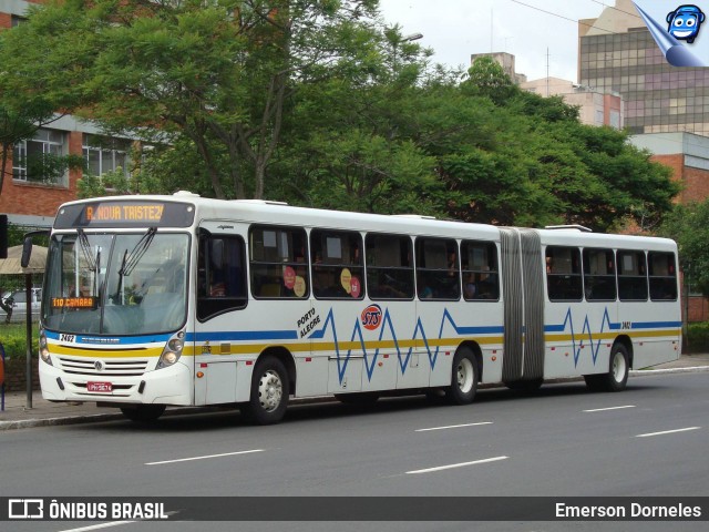 Restinga Transportes Coletivos 2402 na cidade de Porto Alegre, Rio Grande do Sul, Brasil, por Emerson Dorneles. ID da foto: 12079323.