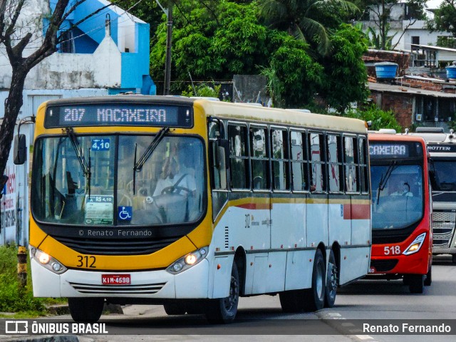 Empresa Metropolitana 312 na cidade de Recife, Pernambuco, Brasil, por Renato Fernando. ID da foto: 12080879.