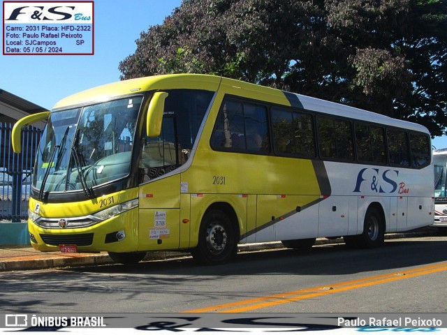 F&S Bus - Ferreira & Stefanini Locadora e Turismo 2031 na cidade de São José dos Campos, São Paulo, Brasil, por Paulo Rafael Peixoto. ID da foto: 12078850.