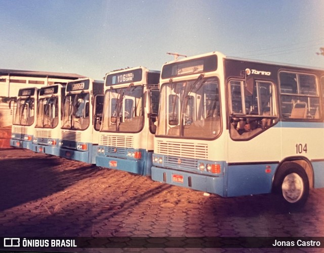 Viação Juína 104 na cidade de Juína, Mato Grosso, Brasil, por Jonas Castro. ID da foto: 12080681.
