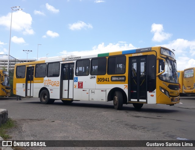 Plataforma Transportes 30941 na cidade de Salvador, Bahia, Brasil, por Gustavo Santos Lima. ID da foto: 12079277.