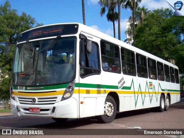Sudeste Transportes Coletivos 3025 na cidade de Porto Alegre, Rio Grande do Sul, Brasil, por Emerson Dorneles. ID da foto: 12079304.