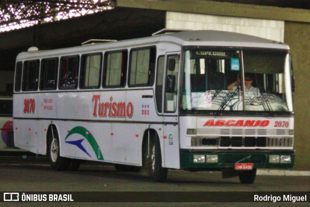 Arcanjo Turismo 2070 na cidade de Rio de Janeiro, Rio de Janeiro, Brasil, por Rodrigo Miguel. ID da foto: 12080165.