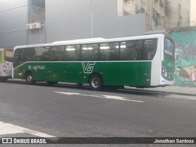 Viação VG B31092 na cidade de Rio de Janeiro, Rio de Janeiro, Brasil, por Jonathan Santoss. ID da foto: 12081818.
