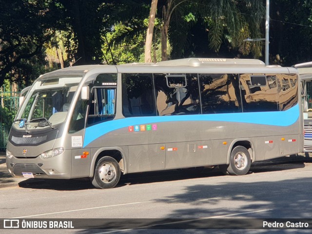 Ônibus Particulares 4A04 na cidade de Belo Horizonte, Minas Gerais, Brasil, por Pedro Castro. ID da foto: 12082601.