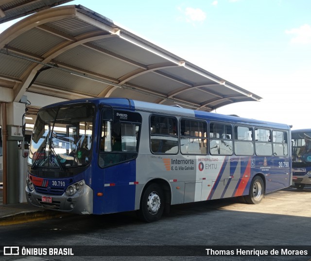 Empresa de Ônibus Vila Galvão 30.790 na cidade de Guarulhos, São Paulo, Brasil, por Thomas Henrique de Moraes. ID da foto: 12081847.