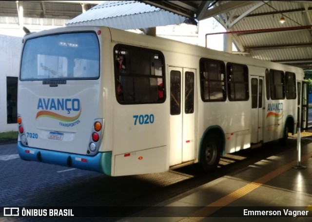 Avanço Transportes 7020 na cidade de Salvador, Bahia, Brasil, por Emmerson Vagner. ID da foto: 12081832.