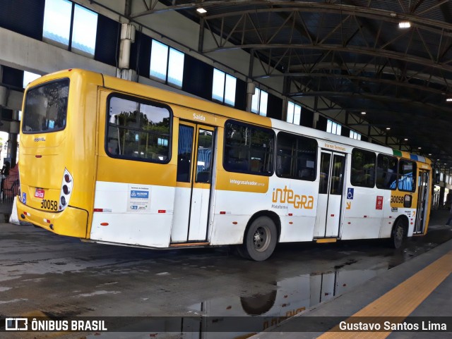 Plataforma Transportes 30058 na cidade de Salvador, Bahia, Brasil, por Gustavo Santos Lima. ID da foto: 12081895.