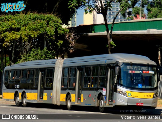 Viação Metrópole Paulista - Zona Leste 3 1023 na cidade de São Paulo, São Paulo, Brasil, por Victor Oliveira Santos. ID da foto: 12082998.