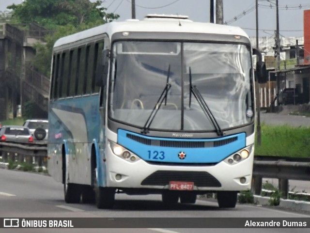 Pontual Transportes 123 na cidade de Bayeux, Paraíba, Brasil, por Alexandre Dumas. ID da foto: 12081819.