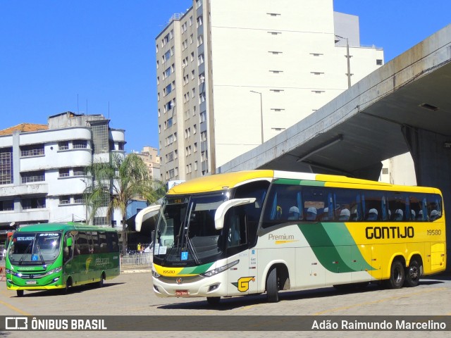 Empresa Gontijo de Transportes 19580 na cidade de Belo Horizonte, Minas Gerais, Brasil, por Adão Raimundo Marcelino. ID da foto: 12081498.