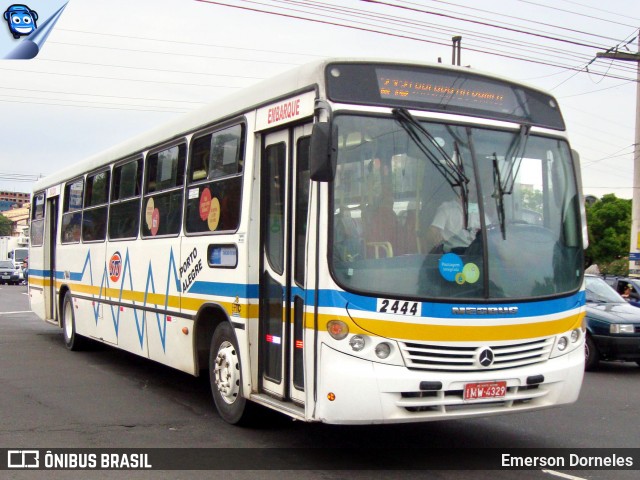 Restinga Transportes Coletivos 2444 na cidade de Porto Alegre, Rio Grande do Sul, Brasil, por Emerson Dorneles. ID da foto: 12082651.