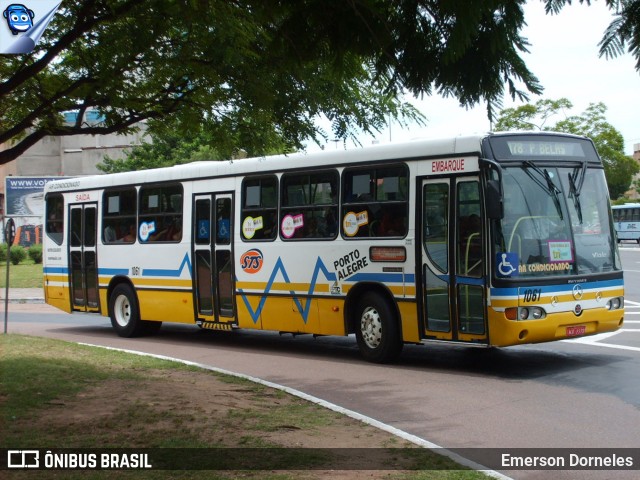 Trevo Transportes Coletivos 1061 na cidade de Porto Alegre, Rio Grande do Sul, Brasil, por Emerson Dorneles. ID da foto: 12082700.