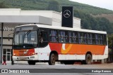 Ônibus Particulares 2104 na cidade de Manhuaçu, Minas Gerais, Brasil, por Rodrigo Barraza. ID da foto: :id.