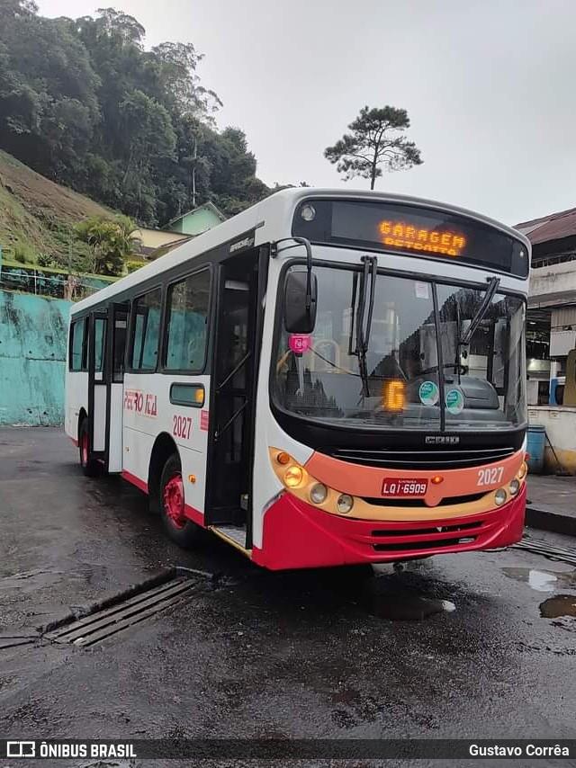 Petro Ita Transportes Coletivos de Passageiros 2027 na cidade de Petrópolis, Rio de Janeiro, Brasil, por Gustavo Corrêa. ID da foto: 12084359.