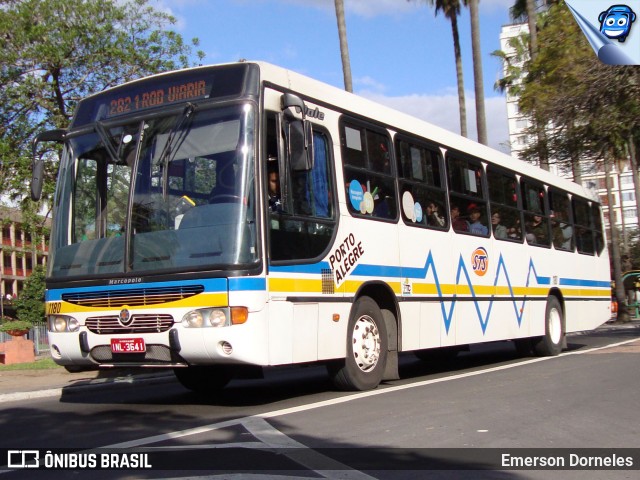 Trevo Transportes Coletivos 1180 na cidade de Porto Alegre, Rio Grande do Sul, Brasil, por Emerson Dorneles. ID da foto: 12083579.