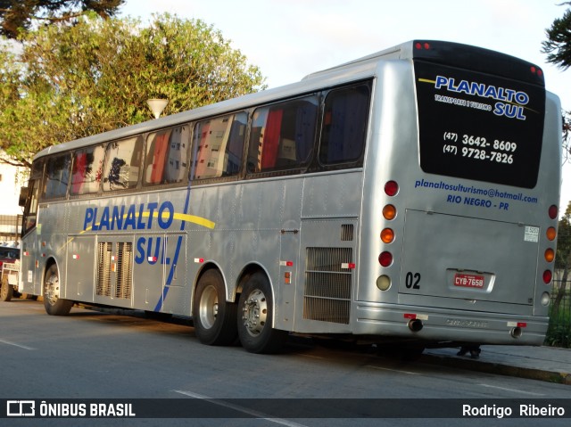 Planalto Sul Transporte e Turismo 02 na cidade de Curitiba, Paraná, Brasil, por Rodrigo  Ribeiro. ID da foto: 12083646.