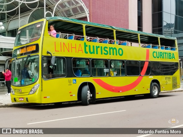 Transporte Coletivo Glória BT009 na cidade de Curitiba, Paraná, Brasil, por Ricardo Fontes Moro. ID da foto: 12084648.