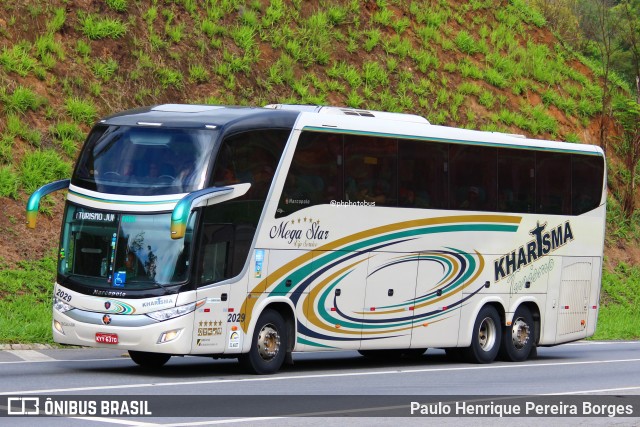 Kharisma Turismo 2029 na cidade de Paracambi, Rio de Janeiro, Brasil, por Paulo Henrique Pereira Borges. ID da foto: 12084432.