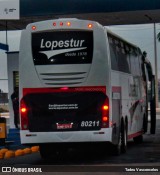 Lopestur - Lopes Turismo e Transportes 80211 na cidade de Goiânia, Goiás, Brasil, por Tadeu Vasconcelos. ID da foto: :id.