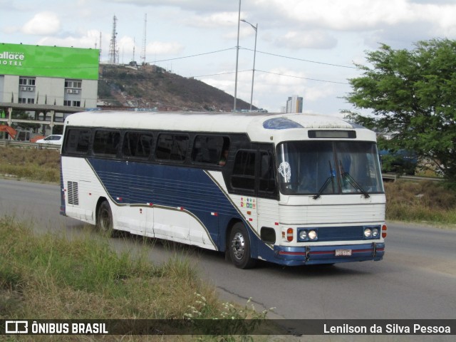 Ônibus Particulares 5335 na cidade de Caruaru, Pernambuco, Brasil, por Lenilson da Silva Pessoa. Número da foto: #13303376.