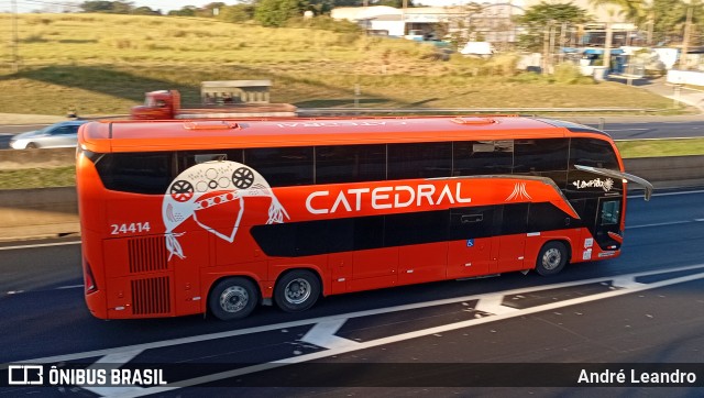 Catedral Turismo 24414 na cidade de Limeira, São Paulo, Brasil, por André Leandro. Número da foto: #13305824.