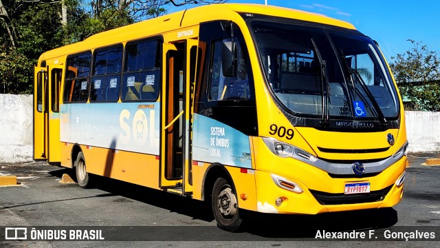 Consórcio Atalaia 909 na cidade de Itajaí, Santa Catarina, Brasil, por Alexandre F.  Gonçalves. Número da foto: #13309582.