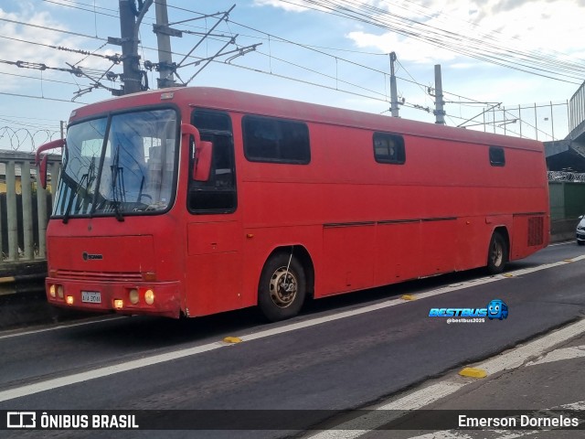 Motorhomes 3041 na cidade de Porto Alegre, Rio Grande do Sul, Brasil, por Emerson Dorneles. Número da foto: #13308755.