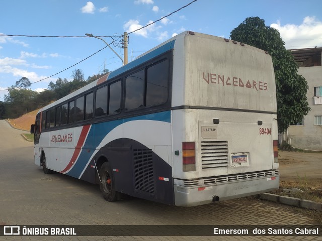 Ônibus Particulares 89404 na cidade de Marilândia, Espírito Santo, Brasil, por Emersom  dos Santos Cabral. Número da foto: #13309559.