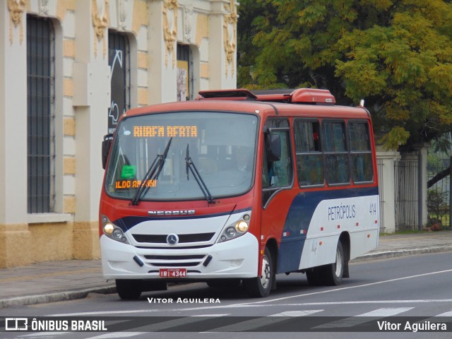 ATL - Associação dos Transportadores de Passageiros por Lotação 414 na cidade de Porto Alegre, Rio Grande do Sul, Brasil, por Vitor Aguilera. Número da foto: #13315869.