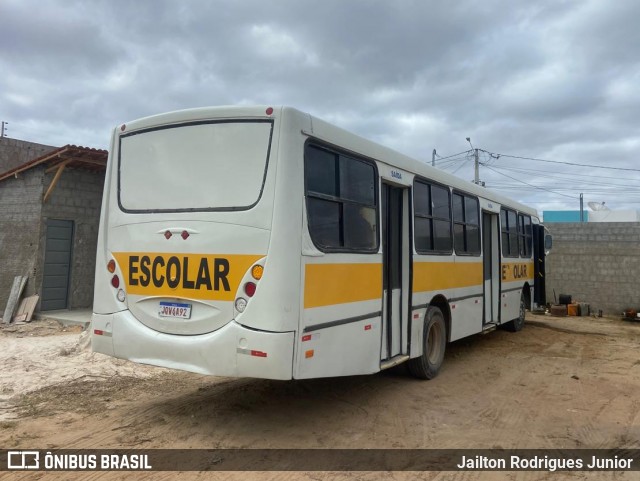 Escolares 3583 na cidade de Petrolina, Pernambuco, Brasil, por Jailton Rodrigues Junior. Número da foto: #13315023.