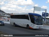 Ônibus Particulares 0813 na cidade de Caruaru, Pernambuco, Brasil, por Lenilson da Silva Pessoa. Número da foto: #13314574.