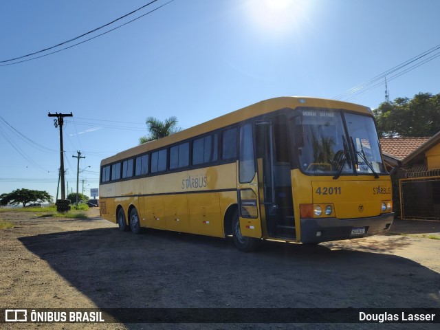 Ônibus Particulares 42011 na cidade de Artur Nogueira, São Paulo, Brasil, por Douglas Lasser. Número da foto: #13316103.