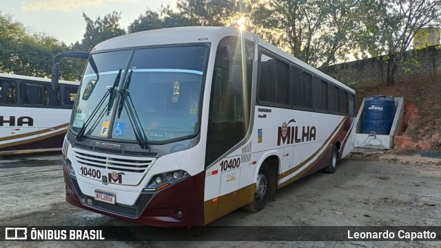 Milha 10400 na cidade de Artur Nogueira, São Paulo, Brasil, por Leonardo Capatto. Número da foto: #13322814.