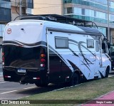 Motorhomes 1J66 na cidade de Vila Velha, Espírito Santo, Brasil, por Sergio Corrêa. Número da foto: #13320939.