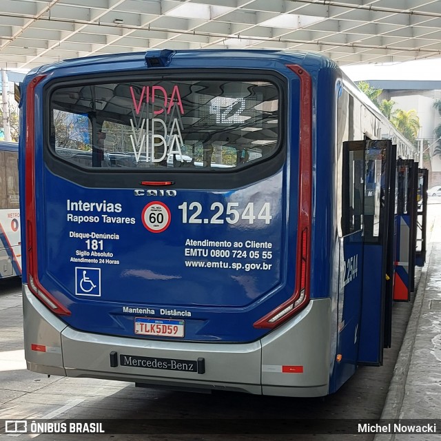 Auto Viação Bragança Metropolitana > Viação Raposo Tavares 12.2544 na cidade de São Paulo, São Paulo, Brasil, por Michel Nowacki. Número da foto: #13325213.