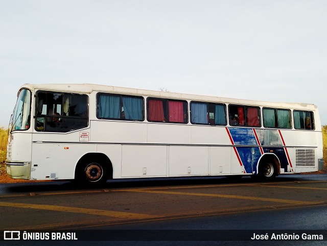 Ônibus Particulares 6076 na cidade de Gama, Distrito Federal, Brasil, por José Antônio Gama. Número da foto: #13326219.