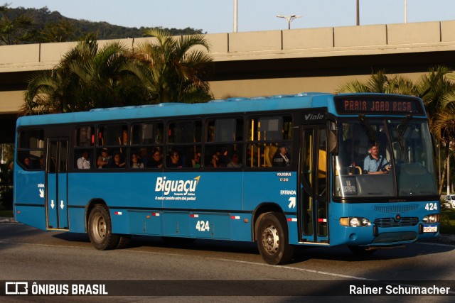 Biguaçu Transportes Coletivos Administração e Participação 424 na cidade de Florianópolis, Santa Catarina, Brasil, por Rainer Schumacher. Número da foto: #13328344.