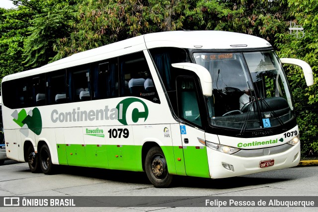 Viação Continental de Transportes 1079 na cidade de São Paulo, São Paulo, Brasil, por Felipe Pessoa de Albuquerque. Número da foto: #13328949.