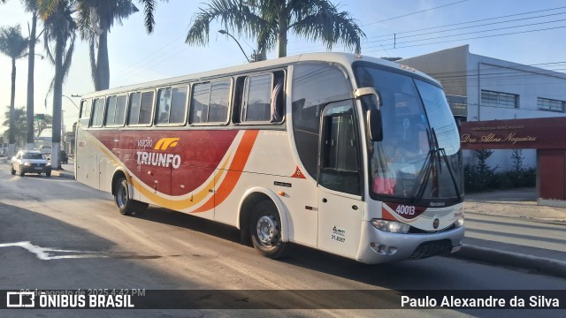 Viação Triunfo 40013 na cidade de Matozinhos, Minas Gerais, Brasil, por Paulo Alexandre da Silva. Número da foto: #13328396.