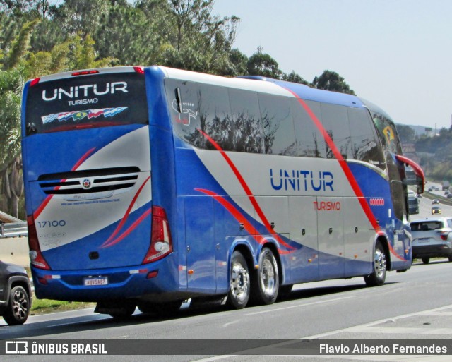Unitur Turismo 17100 na cidade de Araçariguama, São Paulo, Brasil, por Flavio Alberto Fernandes. Número da foto: #13330715.