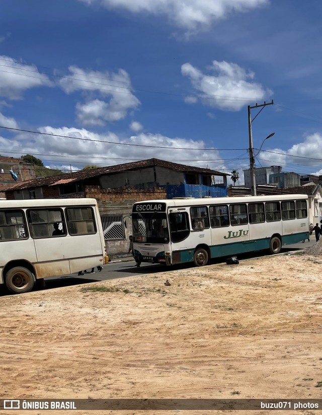Escolares 9359 na cidade de Jiquiriçá, Bahia, Brasil, por buzu071 photos. Número da foto: #13332532.