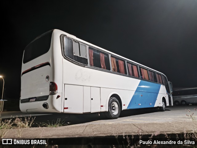 Ônibus Particulares 15 na cidade de Bom Despacho, Minas Gerais, Brasil, por Paulo Alexandre da Silva. Número da foto: #13330517.